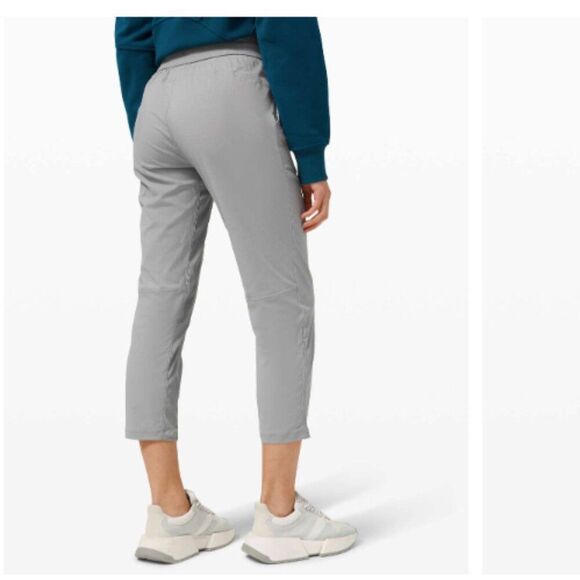 Lululemon Beyond the Studio Crop Joggers Pants Size 4 - Picture 11 of 12